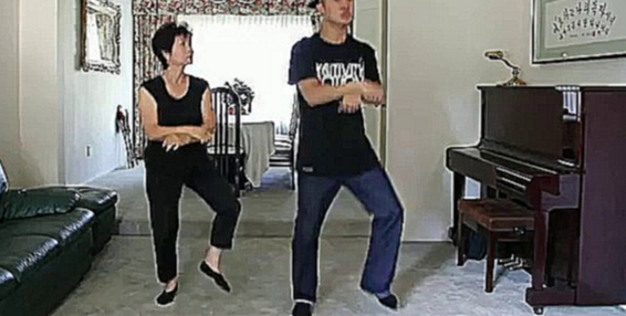 Прикольный танец с мамой 