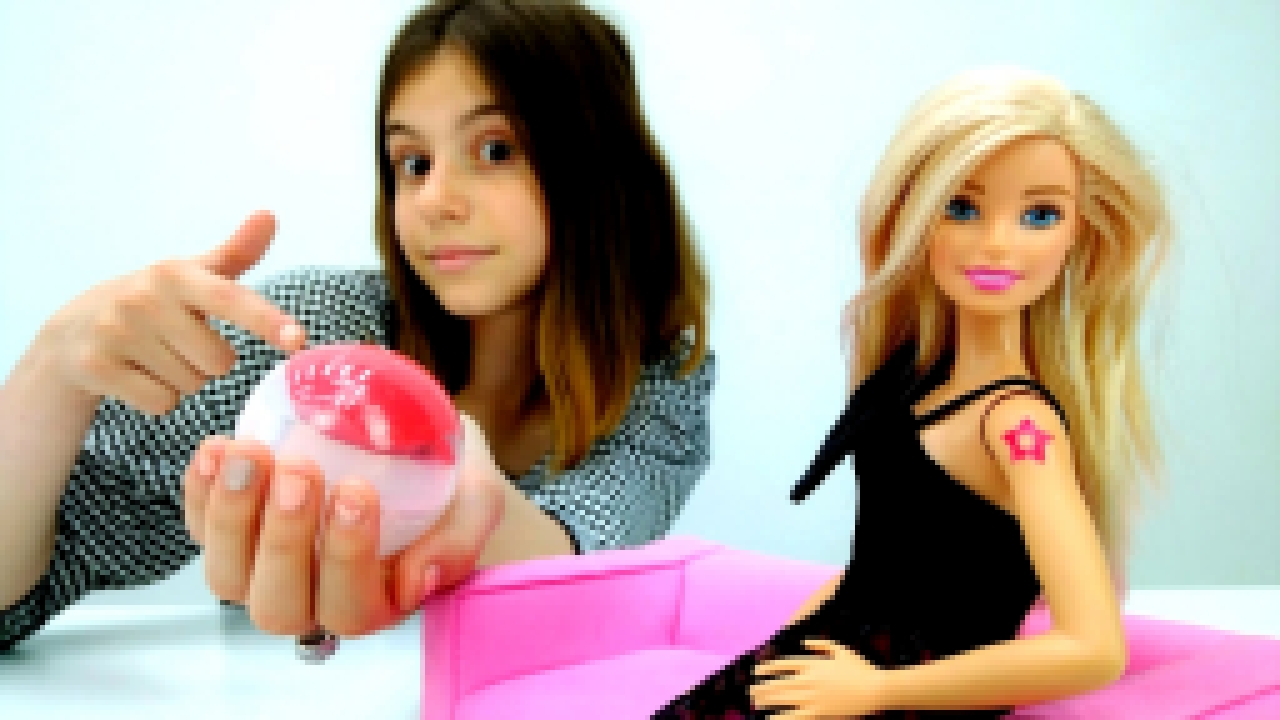 Мультики для девочек: #ЛучшаяподружкаВика делает ТАТУ для #Барби! Видео про кукол 