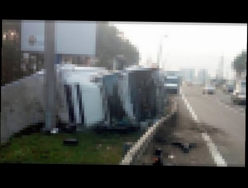 Авария на МКАД: водитель грузовика уснул за рулем. Зона Х 
