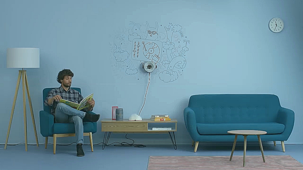 Видеоклип Робот Scribit рисует на стёклах и стенах  