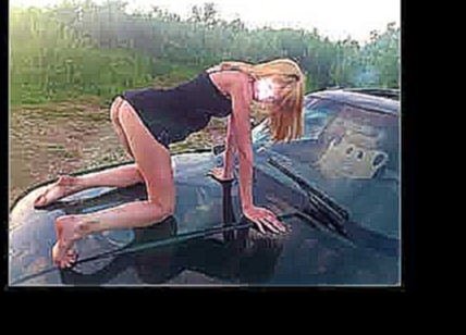 Фото голой девушки на капоте BMW обошлось водителю из Костаная штрафом 