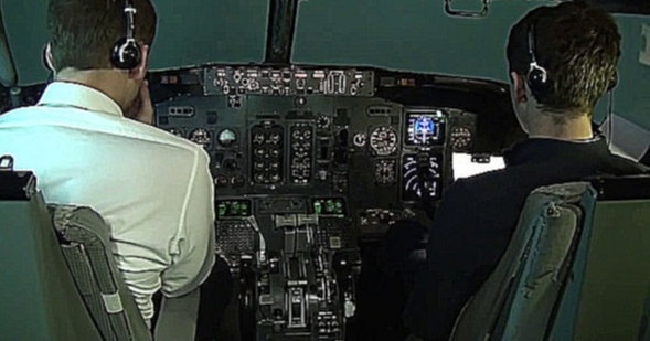 Пилотируя Boeing 737-CL: видео из кабины тренажера часть 3 - BAA Training 