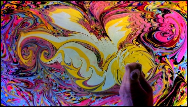 Видеоклип Ebru - fairy colors. Водное шоу красок на воде 