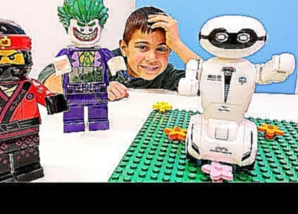 Мультики для мальчиков. Робот на пульте в городе Лего 