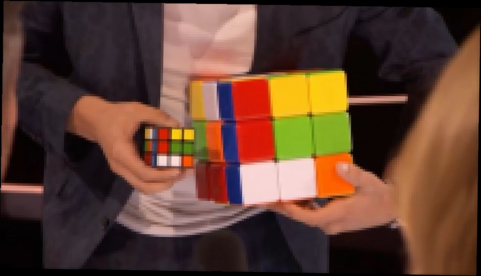 Повелитель кубика Рубика снова поразил судей 