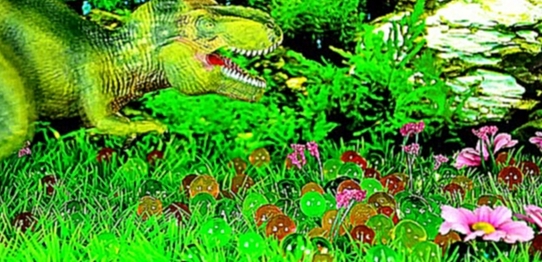ДИНОЗАВРЫ СПАСАЮТСЯ ОТ ГРАДА под ТИРАННОЗАВРОМ!!! Мультфильм с игрушками динозавров для детей 