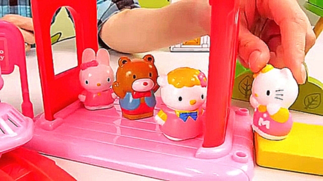 Видеоклип Поезд Хелло Китти и её лучшие друзья   Видео для детей с игрушками Hello Kitty 