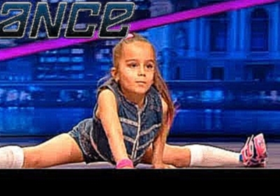 Красивая 6-летняя девочка танцует зажигательный хип-хоп - Танцуют все! 