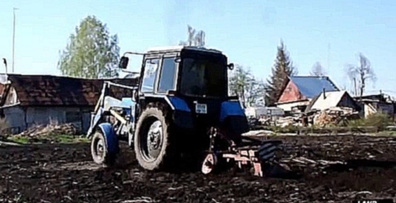 MTZ-82 turbo plowing the garden part 1 ⁄⁄⁄ МТЗ-82 турбо вспашка огорода часть 1 