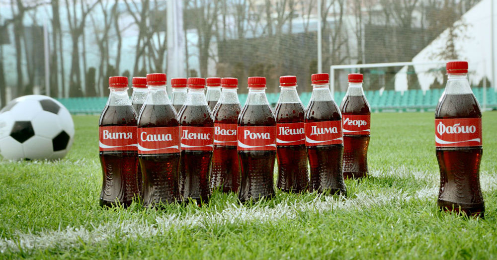 Команды отмечают голы Coca-cola
