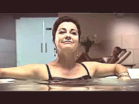 Женщины Пукают в Бассейне - Датская Реклама Лотереи 