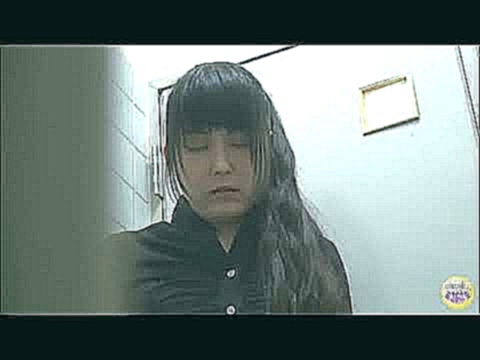 Японская девушка страдает в туалете часть 4 