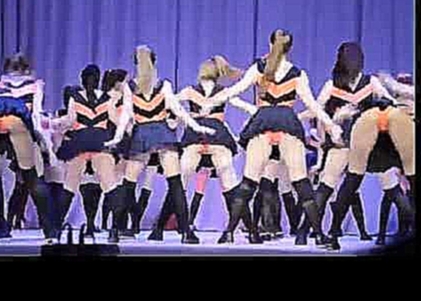 Оренбург. Школьницы танцуют тверкинг. 13.04.2015 