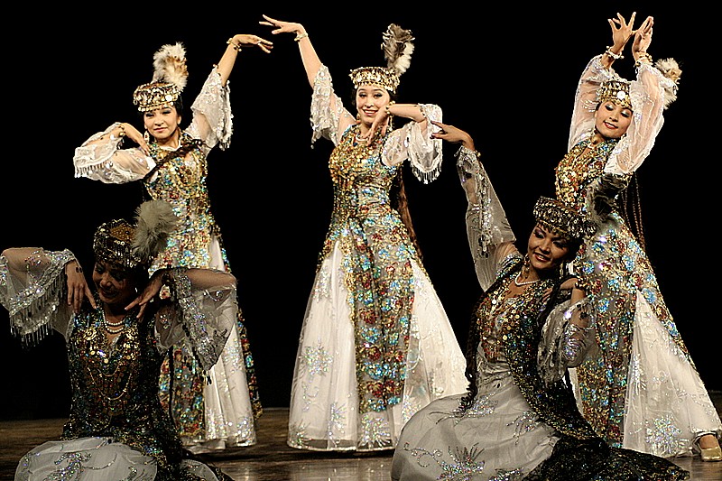  Узбекский танец